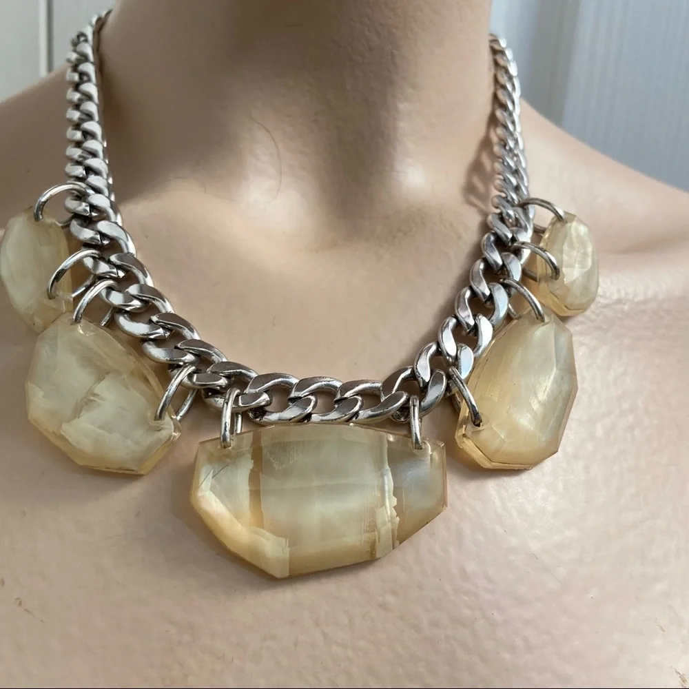 Chunky Silver and Cream Necklace - Picture 8 of 8
